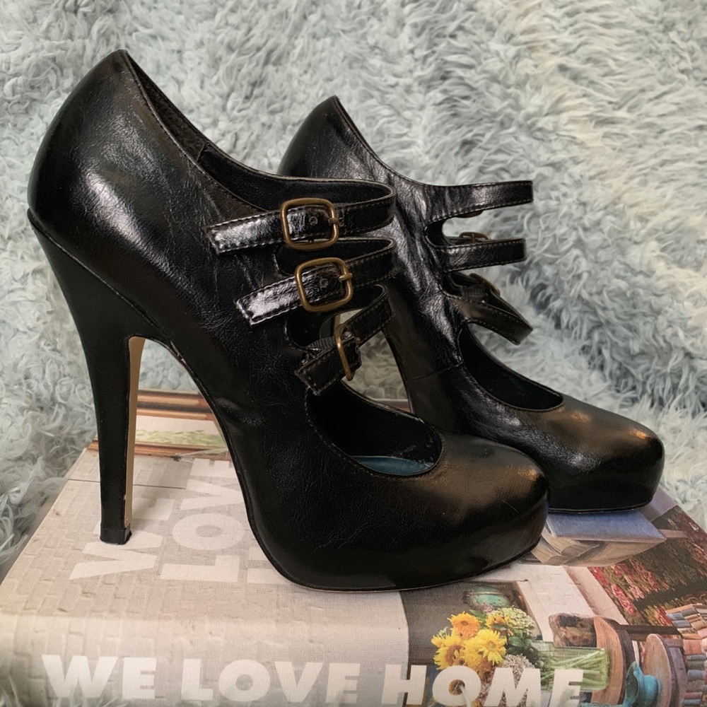 Steve Madden heels size 8